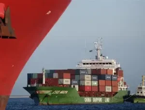 نمایندگی کشتی رانی معتبر در ایران 4 خدمات کشتیرانی